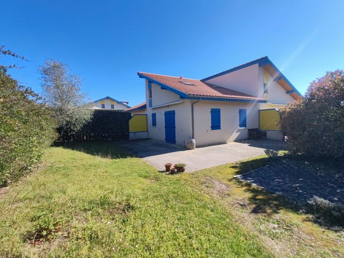 Image No.1-2 Bed House for sale