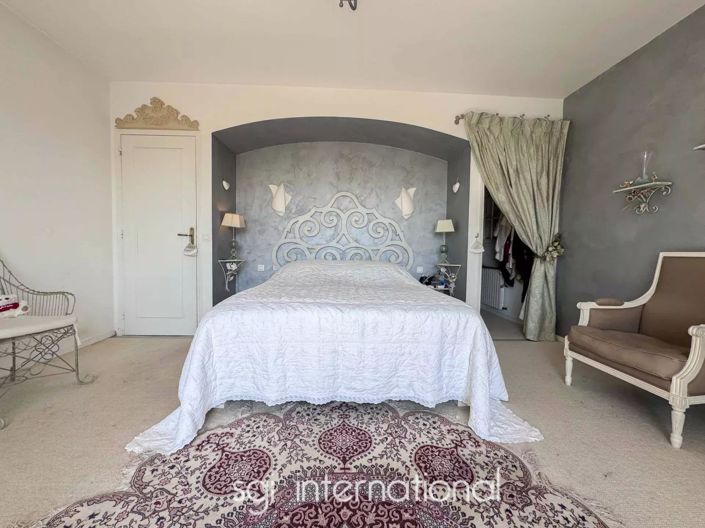 Image No.11-4 Bed House for sale