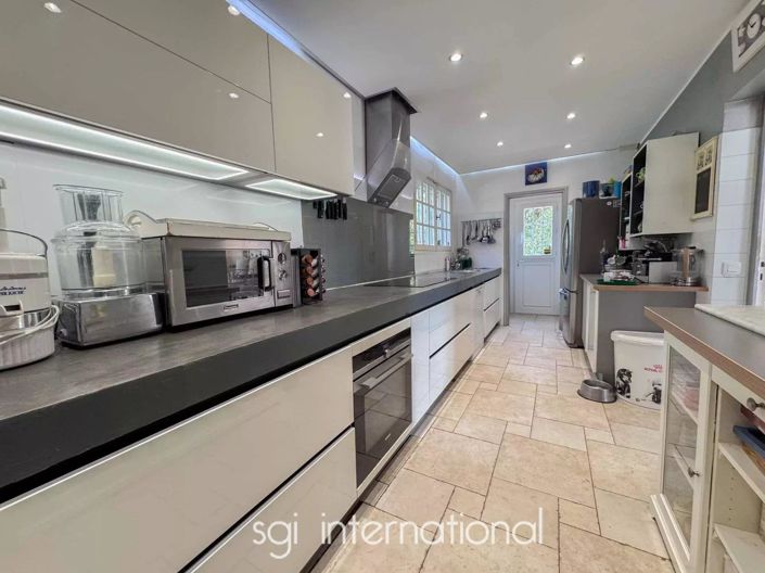 Image No.7-4 Bed House for sale