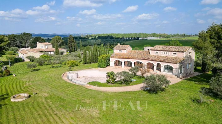 Image No.16-7 Bed House for sale