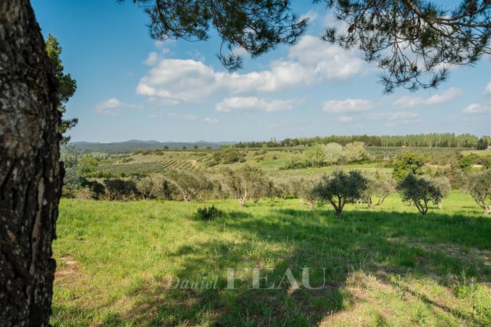 Image No.4-7 Bed House for sale