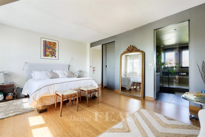 Image No.11-4 Bed House for sale