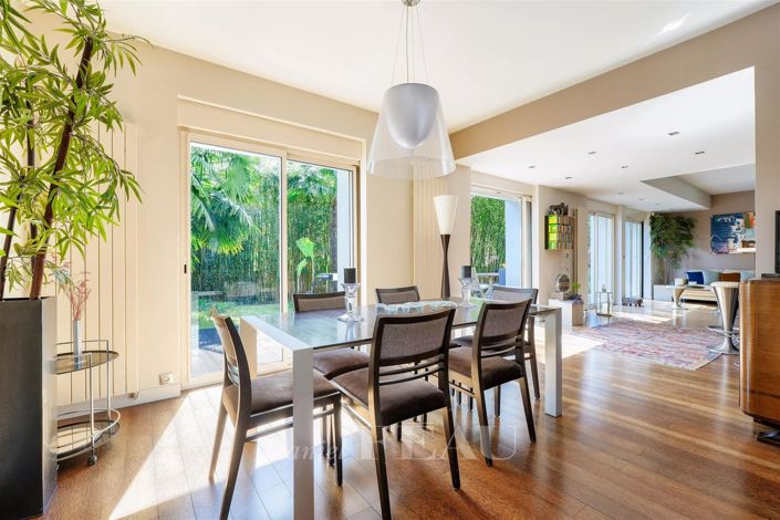 Image No.5-4 Bed House for sale