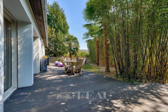 Image No.6-4 Bed House for sale