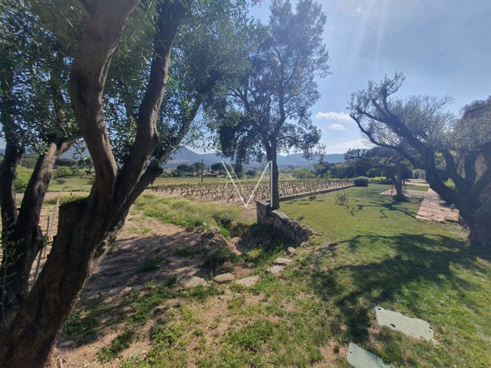 Image No.13-3 Bed House for sale