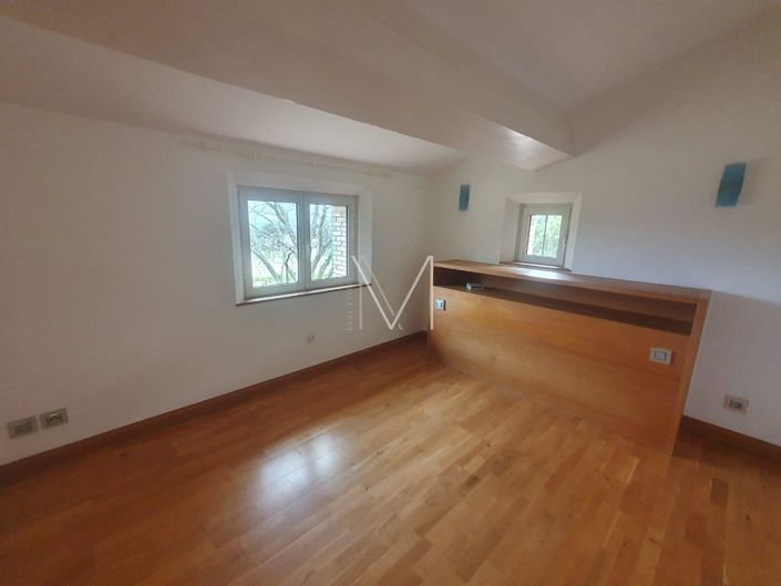 Image No.17-3 Bed House for sale