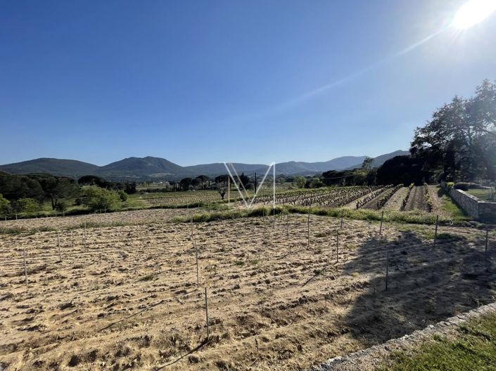 Image No.22-3 Bed House for sale