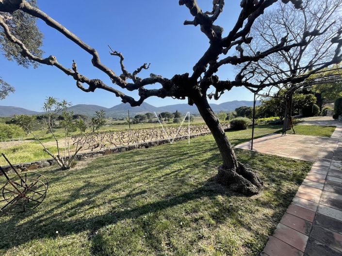 Image No.25-3 Bed House for sale