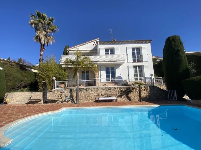 Image No.1-4 Bed House for sale