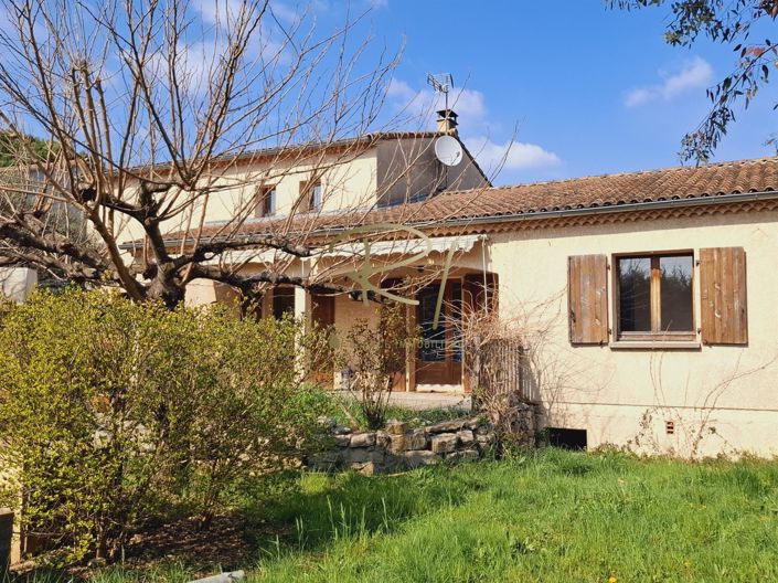 Image No.1-4 Bed House for sale