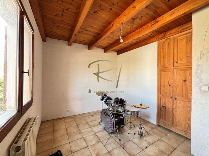 Image No.10-4 Bed House for sale