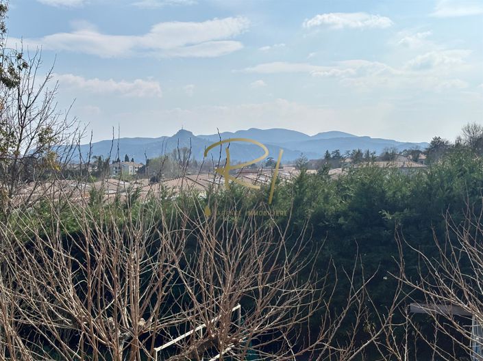 Image No.2-4 Bed House for sale