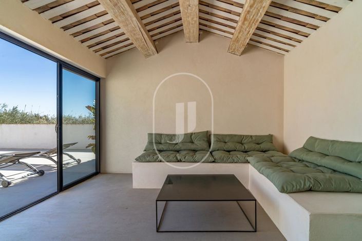 Image No.11-4 Bed House for sale