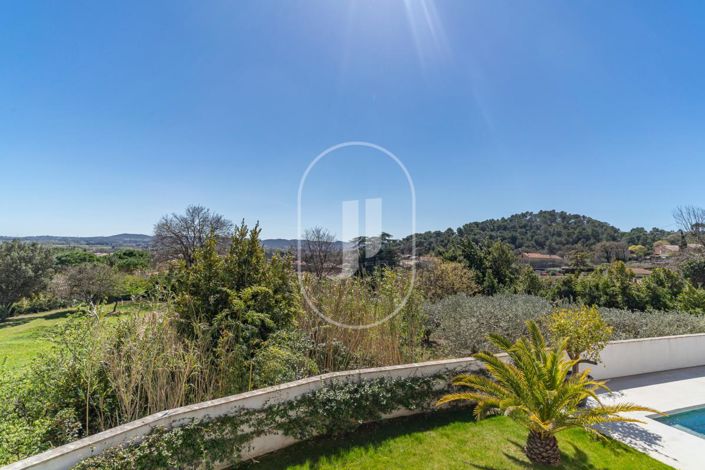 Image No.14-4 Bed House for sale