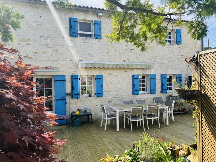 Image No.1-3 Bed House for sale