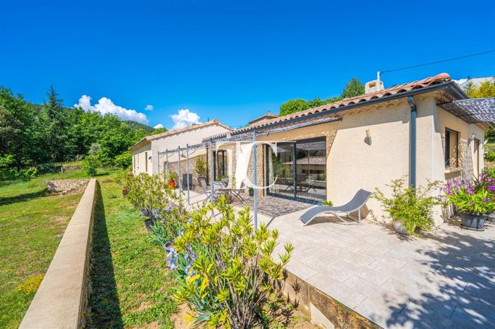 Image No.1-4 Bed House for sale