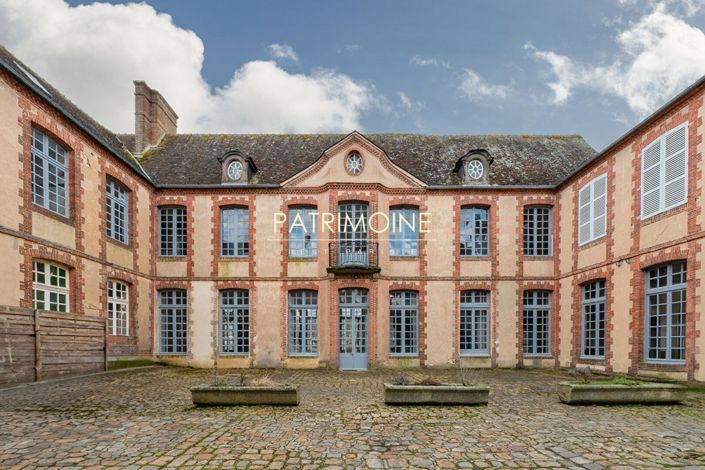 Image No.1-Propriété de 10 chambres à vendre à Eure