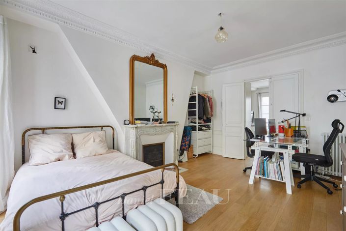 Image No.10-3 Bed Apartment for sale