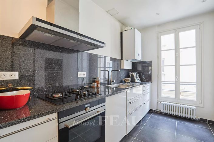 Image No.12-3 Bed Apartment for sale