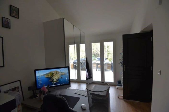 Image No.10-4 Bed House for sale