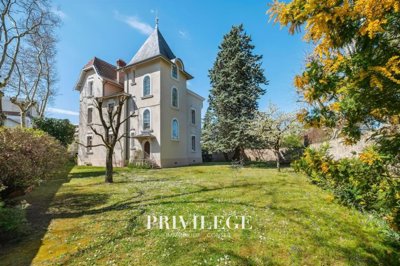 1 - Caluire-et-Cuire, Maison