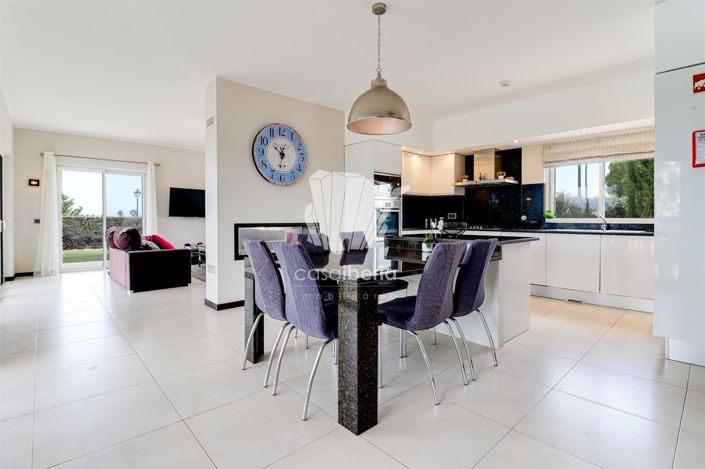 Image No.27-5 Bed House for sale