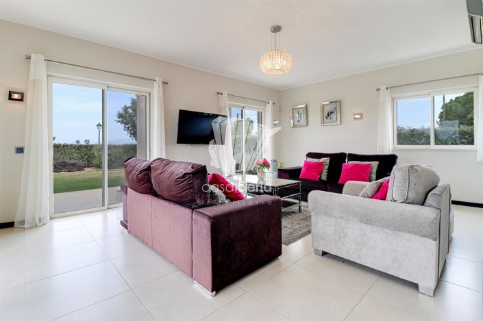 Image No.32-5 Bed House for sale