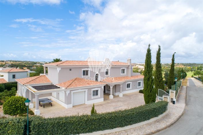 Image No.7-5 Bed House for sale