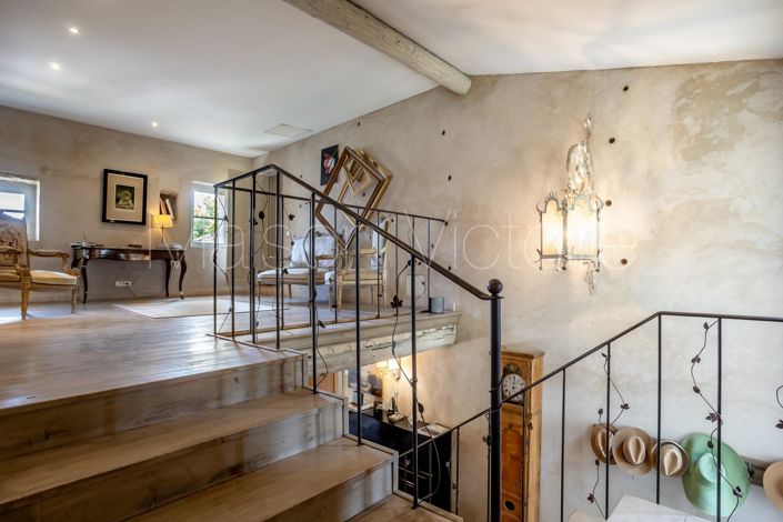 Image No.11-6 Bed House for sale