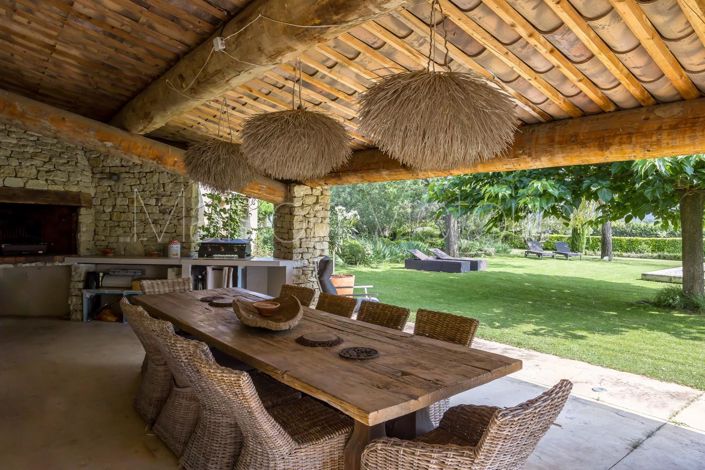 Image No.17-6 Bed House for sale