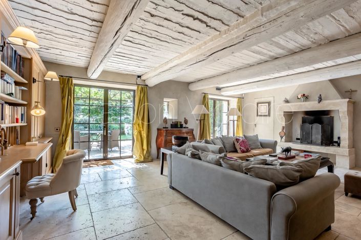 Image No.9-6 Bed House for sale