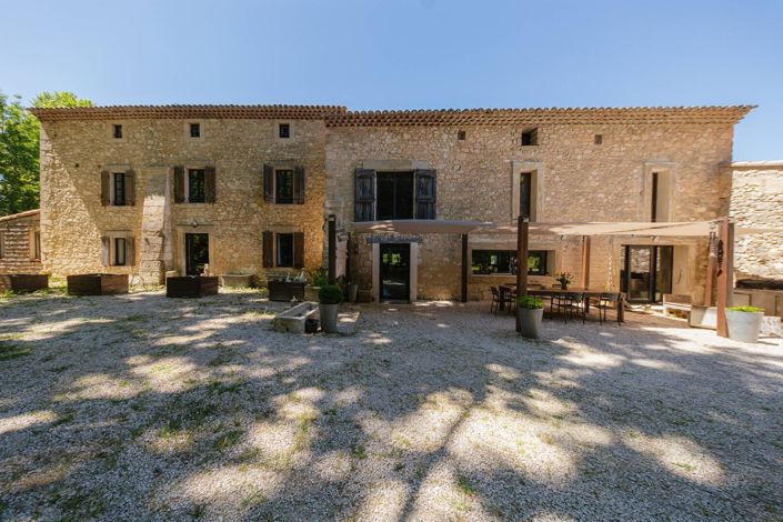 Image No.5-8 Bed House for sale