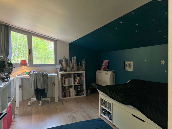 Image No.14-4 Bed House for sale