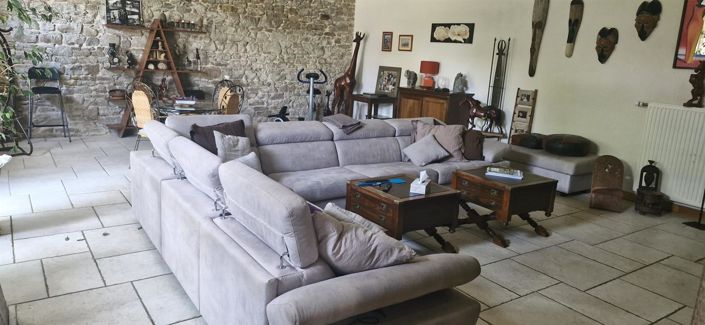 Image No.10-4 Bed House for sale