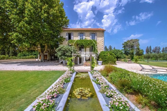 Image No.1-6 Bed House for sale