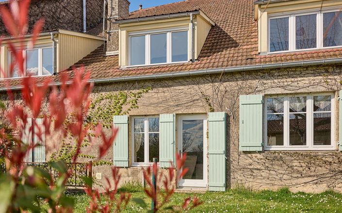 Image No.1-6 Bed House for sale