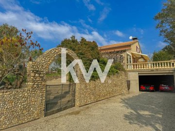 1 - Aigremont, House