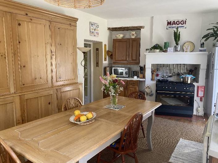 Image No.2-4 Bed House for sale