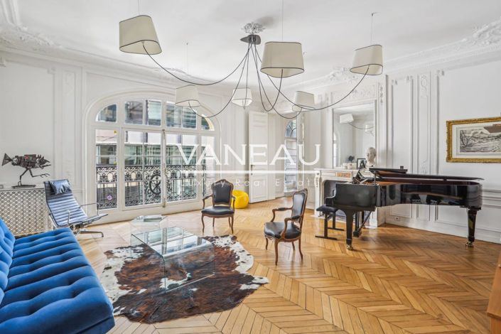 Image No.1-4 Bed Apartment for sale