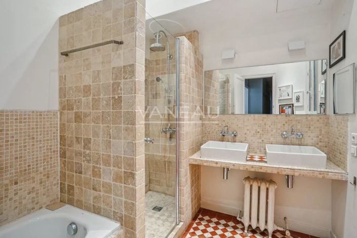 Image No.11-4 Bed Apartment for sale