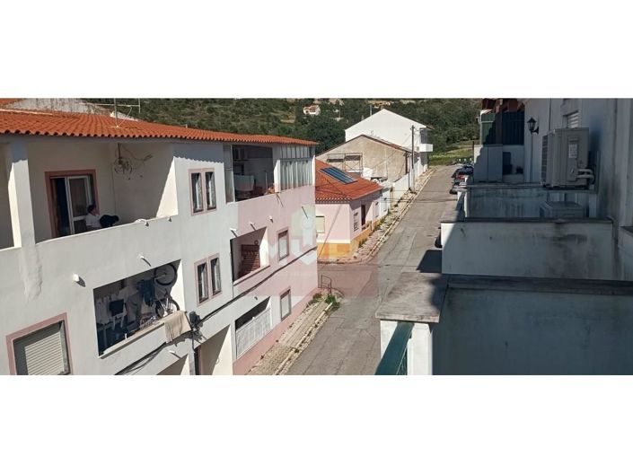 Image No.20-2 Bed Apartment for sale