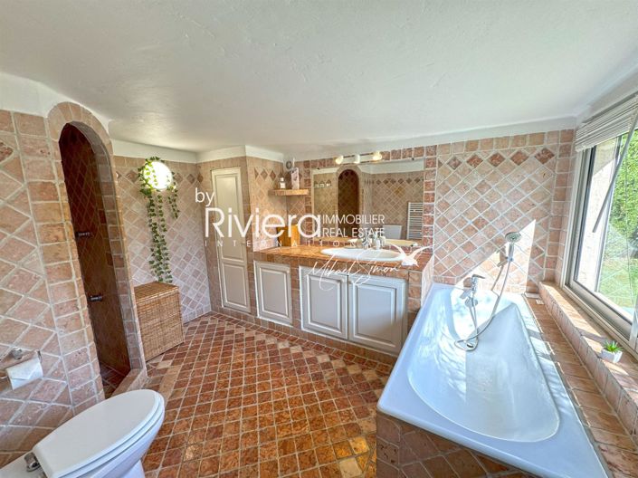 Image No.14-5 Bed House for sale