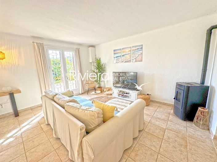 Image No.21-5 Bed House for sale