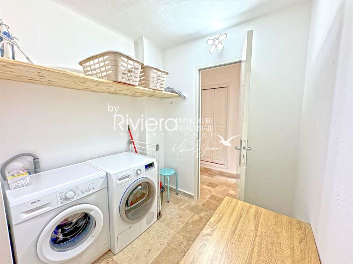 Image No.30-5 Bed House for sale