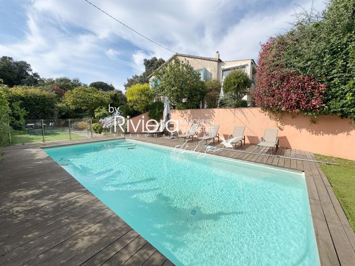 Image No.4-5 Bed House for sale