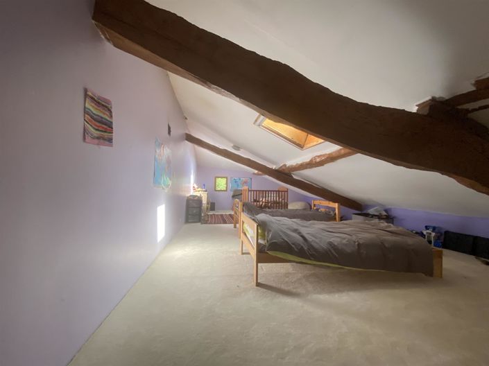 Image No.11-2 Bed House for sale