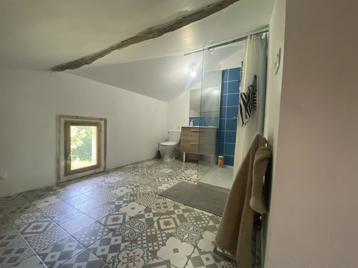 Image No.12-2 Bed House for sale