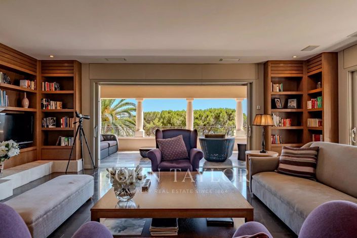 Image No.16-4 Bed House for sale