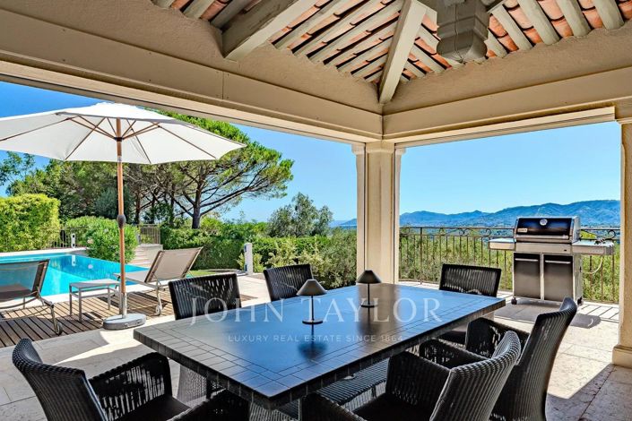 Image No.25-4 Bed House for sale