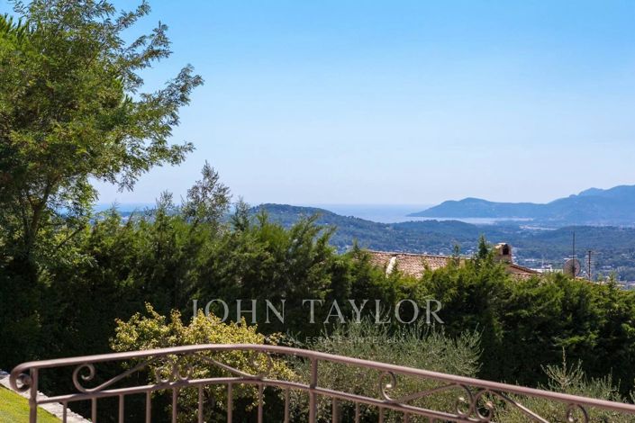 Image No.6-4 Bed House for sale